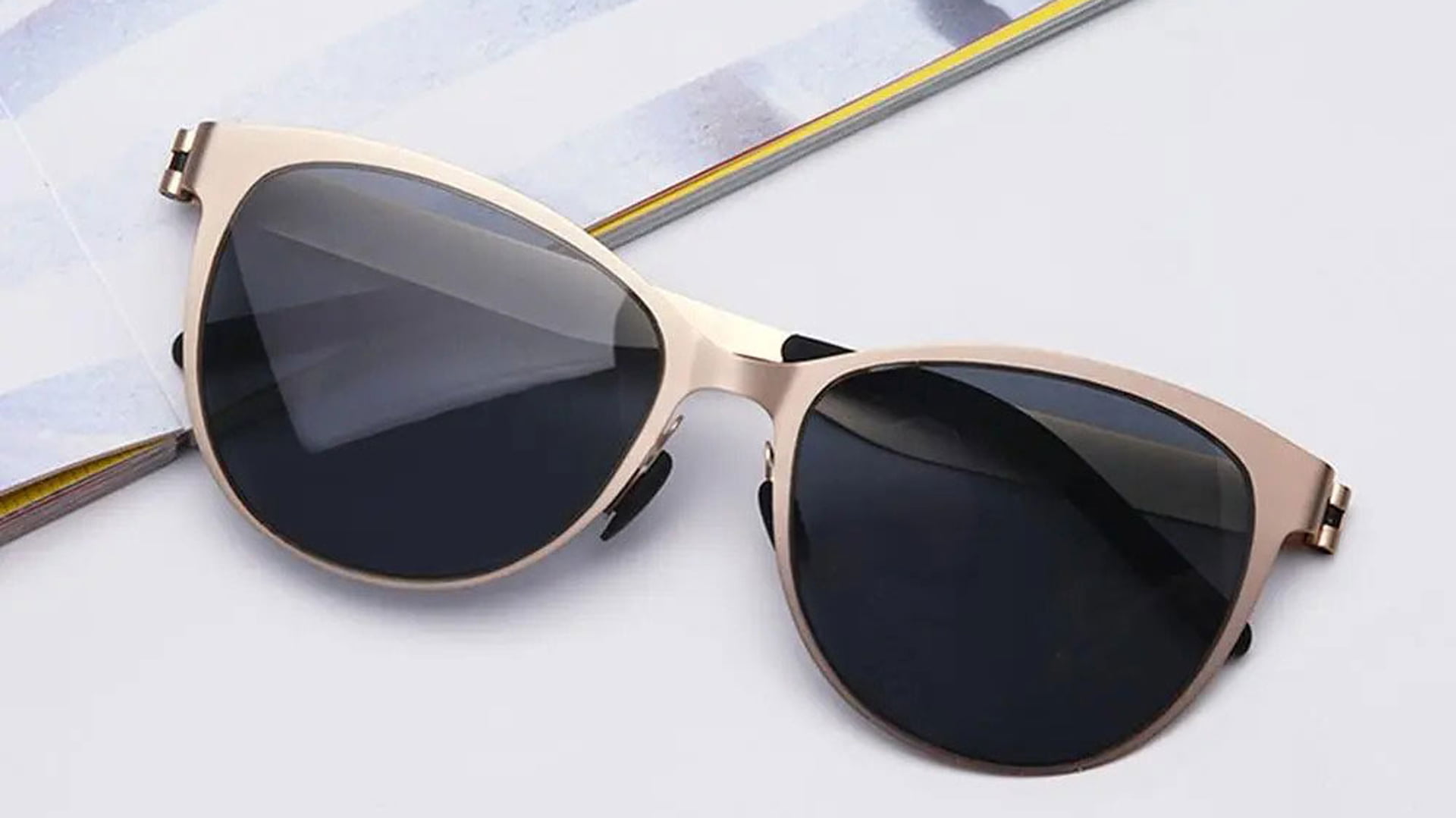 عینک‌آفتابی شیائومی مدل Mi Sunglasses Cat Eye Classic SM004: 