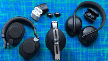 The challenge of choosing: Bluetooth or wired hands-free; Which is better?