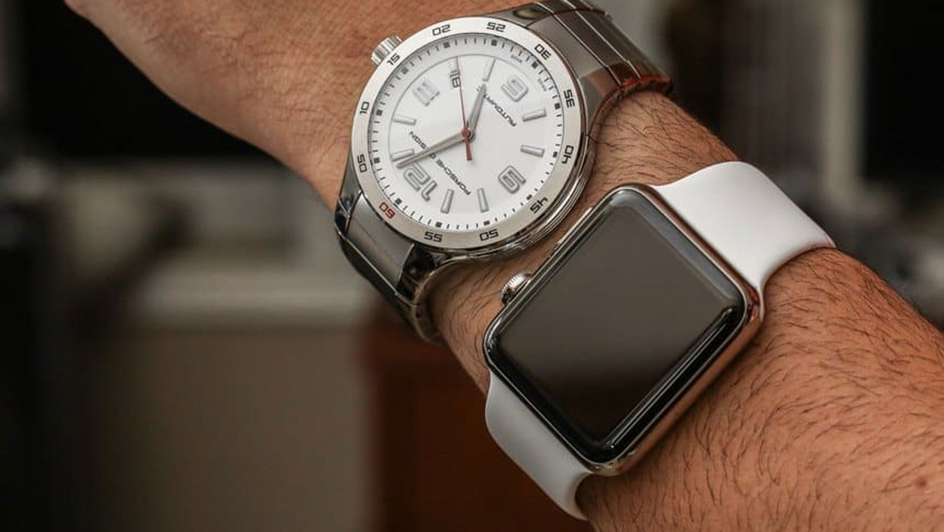 Smartwatch VS. Traditional Watches